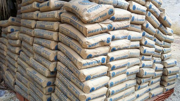 Iran’s cement exports touched 13.5 million tons in the last one-year period. Photo used for illustrative purposes (Source: Wikimedia/Oussama zrafi)