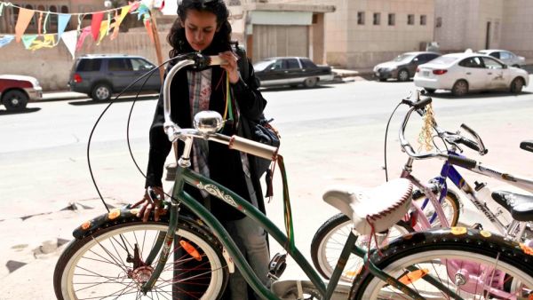 The bicycle journey of "Wadjda" is just one of the many things to go and watch this week in Egypt. (Image: Facebook)