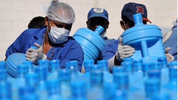 The Zamzam project provides water for more than 6,000 customers a day. (File photo: AFP)