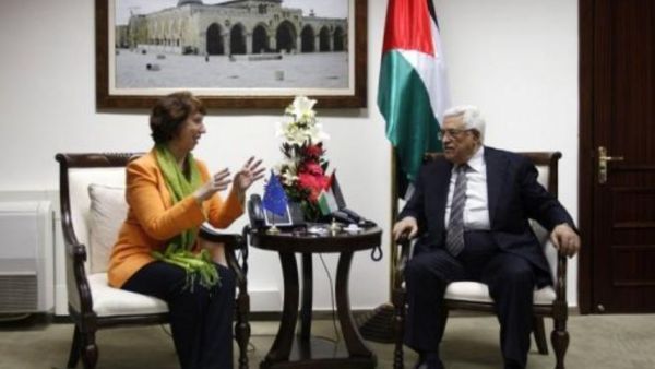 عباس يطلع اشتون على الخطوات الفلسطينية للحصول على صفة دولة غير عضو  