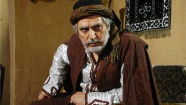 Syrians recently issued a so-called “honor list,” which included the names of stars who have supported the president. Unlike Egypt, where several artists and actors were blacklisted for opposing the recent protests.