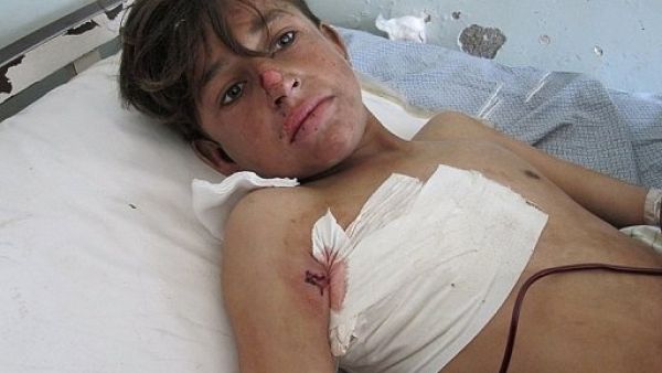 افغانستان تتهم الاطلسي بشن غارة ادت الى مقتل عشرة مدنيين
