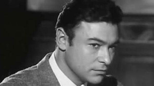 The Egyptian star Ahmed Ramzi passed away on Saturday