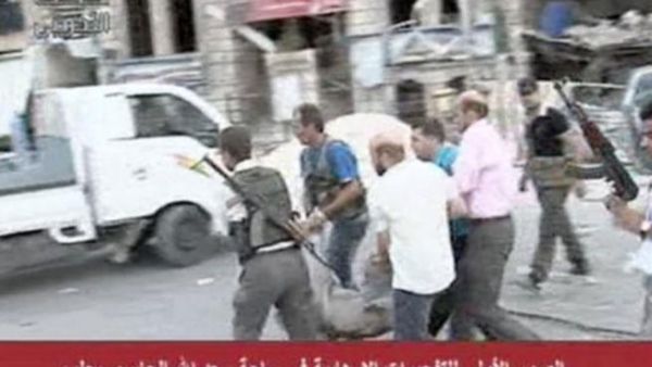 صورة تلفزيونية من موقع احد الانفجارات 