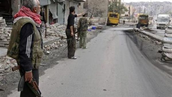 عناصر من الجيش السوري الحر المنشق في حلب
