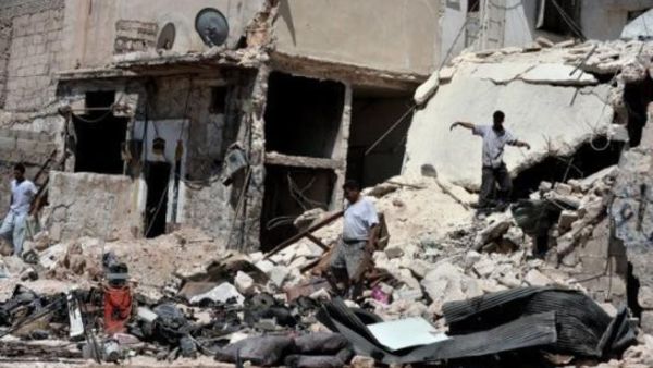 من صور الدمار في حلب شمال سوريا