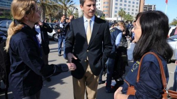 الجزائر ترفض تسليم المراقبين الاوروبيين قائمة الناخبين  الجزائر ترفض تسليم المراقبين الاوروبيين قائمة الناخبين