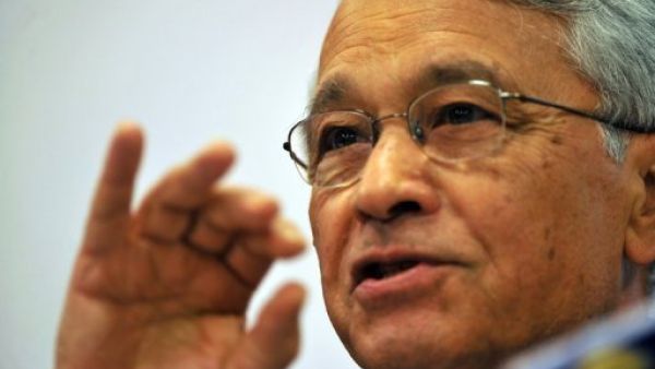 القضاء يلاحق وزيرا سابقا مقيما في الخارج في سابقة في الجزائر