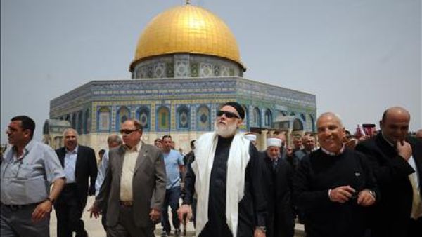 مفتي مصر علي جمعه يزور المسجد الأقصى في القدس مفتي مصر علي جمعه يزور المسجد الأقصى في القدس