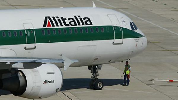 Meanwhile, an aviation analyst termed the Etihad’s deal with Alitalia risky and said Abu Dhabi-based airline will have to go all-out to make this deal work to achieve desire results by 2017.