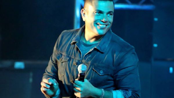 Amr Diab's walking on sunshine now that his account is cleared (Image: Facebook)