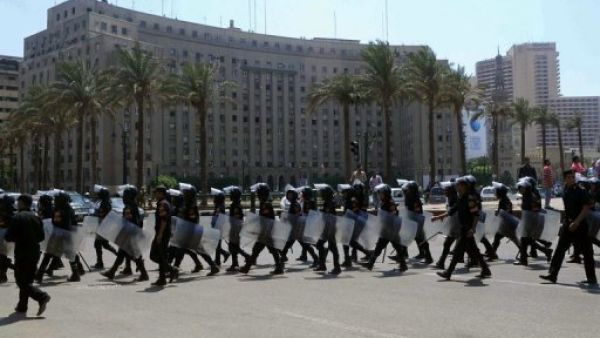 شرطة مكافحة الشغب المصرية في ميدان التحرير
