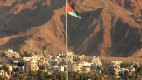 Aqaba is a strategically located safe haven sharing a coastline with Egypt and bordering Saudi Arabia, Syria, Iraq, and Israel at the mouth of the Red Sea. Aqaba is a strategically located safe haven sharing a coastline with Egypt and bordering Saudi Arabia, Syria, Iraq, and Israel at the mouth of the Red Sea.
