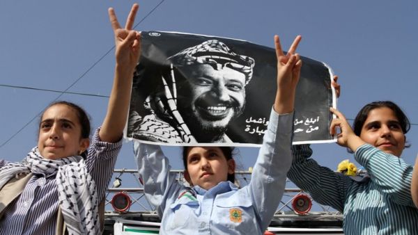 إحياء الذكرى السنوية التاسعة لوفاة ياسر عرفات وسط مطالب بكشف الحقيقة