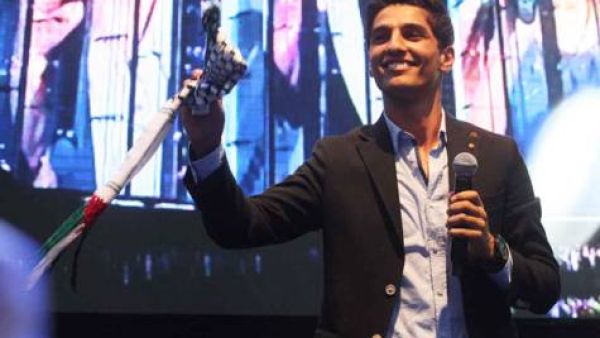 Quite the performer, Mohammad Assaf is headed to charm his way through Abu Dhabi