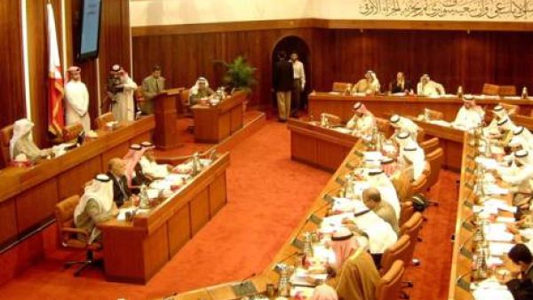 Bahrain parliament voted to establish the private sector minimum wage Tuesday (Courtesy of Gulf News) Bahrain parliament voted to establish the private sector minimum wage Tuesday (Courtesy of Gulf News)