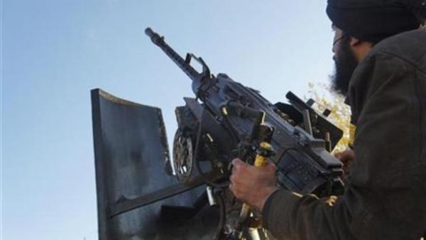 احد مقاتلي الجيش السوري الحر في حلب
