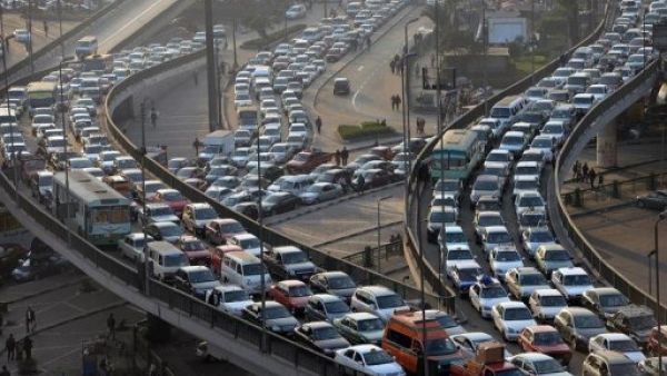ازمة سير خانقة في القاهرة