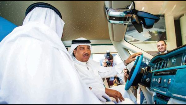 Mohammad Abdo behind the wicked sweet wheel (Image courtesy of albayan.ae)