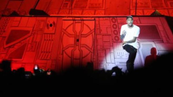 Chris Brown didn't disappoint Dubai fans on Tuesday