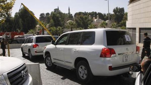 مركبات تابعة للأمم المتحدة تنقل فريقا من خبراء منظمة حظر الاسلحة الكيميائية في دمشق
