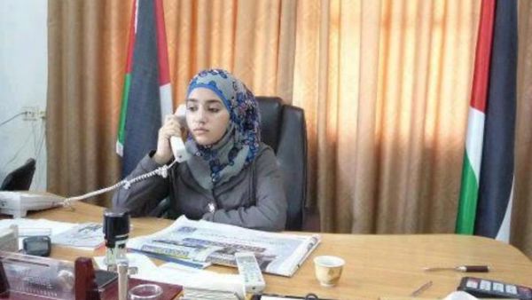 Hello? Yes, this is the Mayor of Tolkarem. How can i help you?