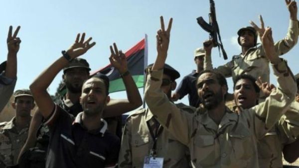 ثوار في طريقهم الى بني واليد