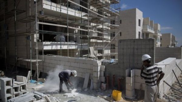 Cement consumption in Saudi market has marked a robust growth in the last few years where it increased from 16 million tons in 2000 to more than 48 million tons in 2011 at a compound annual growth rate (CAGR) of 12 percent.
