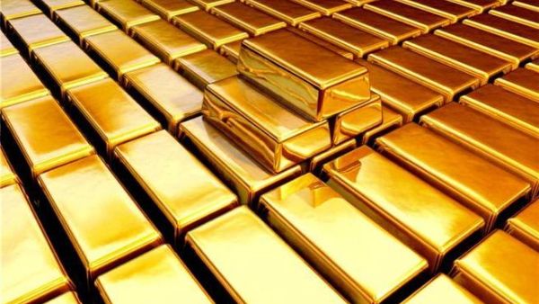 لقد ارتفع غرام الذهب عيار 21 قيراطاً يوم أمس ليسجل 3400 ليرة، مبيناً أن هذا الارتفاع يعود إلى ارتفاع أسعاره عالمياً ولا دخل للظروف المحلية في هذا الارتفاع لقد ارتفع غرام الذهب عيار 21 قيراطاً يوم أمس ليسجل 3400 ليرة، مبيناً أن هذا الارتفاع يعود إلى ارتفاع أسعاره عالمياً ولا دخل للظروف المحلية في هذا الارتفاع