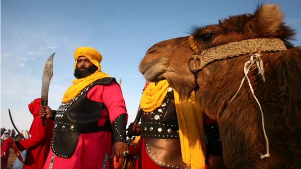 هل يتوجب منع التشبيه والتمثيل؟