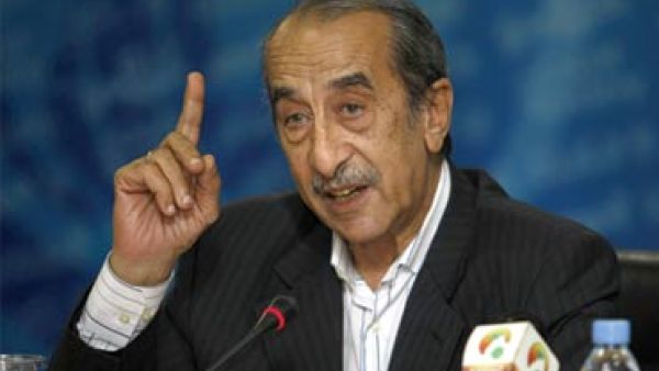 الاعلامي حمدي قنديل 