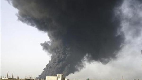 دخان يتصاعد من حمص