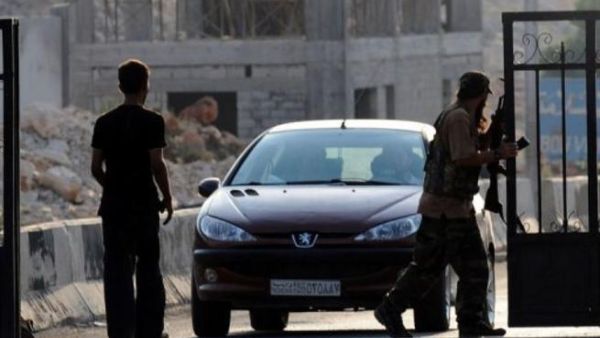 سائقو الشاحنات التركية ناقمون على الجيش السوري الحر 