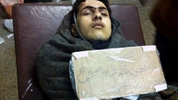 صورة وزعتها لجان التنسيق لجثة يحيى عبد الرزاق صبوح الذي قتل في باب عمرو في حمص