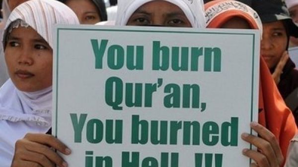 القس جونز الغى الخطة ولا انباء عن صفقة 