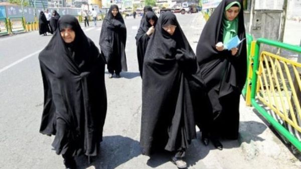 نجاد: ميزانية إيران تتعرض لضغوط