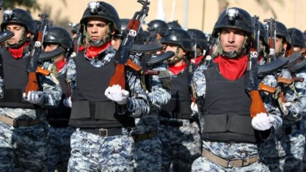 مقتل 14 في سلسلة تفجيرات بالعراق