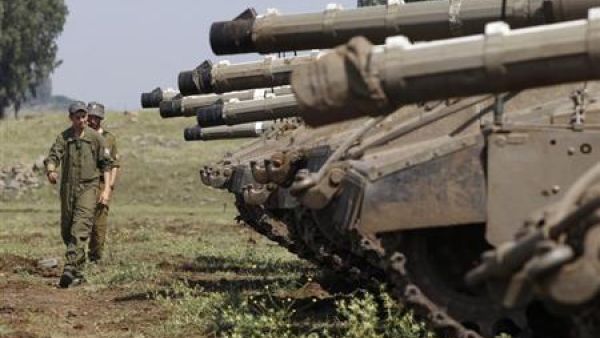 دبابات اسرائيلية قرب الجولان