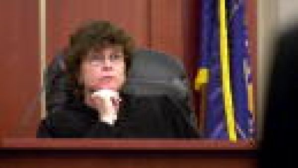 عدالة أم عواطف؟ عدالة أم عواطف؟