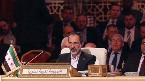 معاذ الخطيب في مقعد سوريا في الجامعة العربية