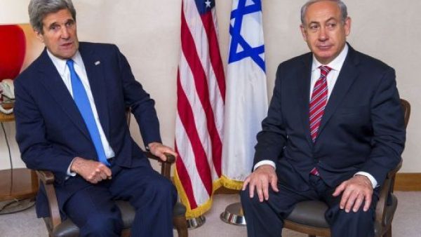 كيري خلال لقائه مع نتانياهو