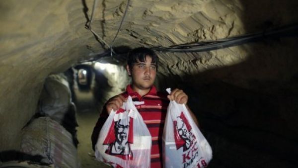 احد انفاق التهريب بين غزة ومصر