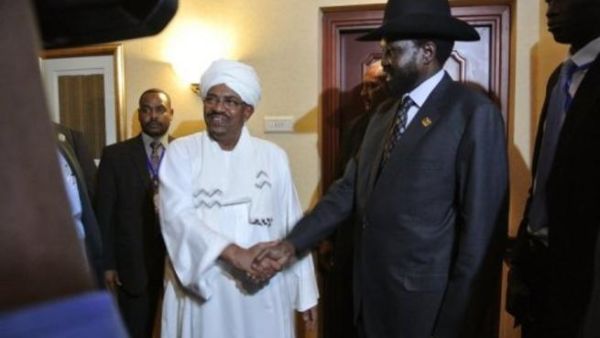 البشير يصافح سالفاكير