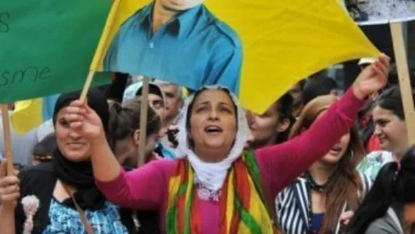 ظاهرة للاكراد في بلجيكا اعتراضا على الضربات الجوية التركية ضد الاكراد في العراق
