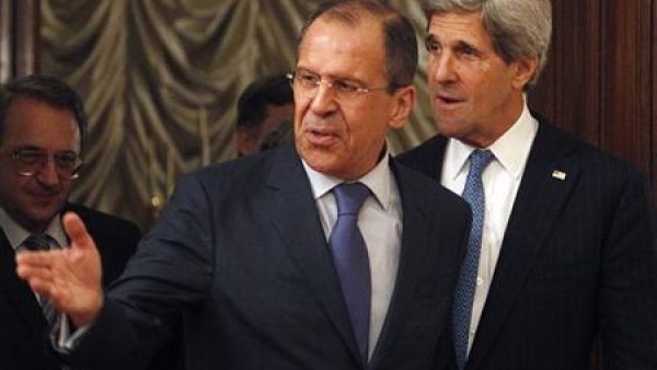 وزير الخارجية الروسي سيرغي لافروف ونظيره الاميركي جون كيري
