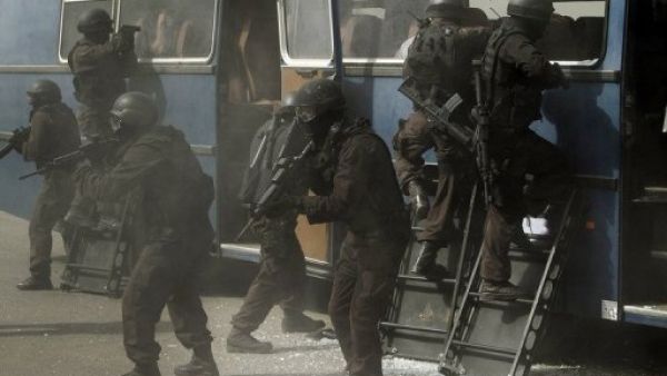 تحرير سعوديين في لبنان خطفتهما "عصابة تابعة لدولة عربية"  تحرير سعوديين في لبنان خطفتهما "عصابة تابعة لدولة عربية"