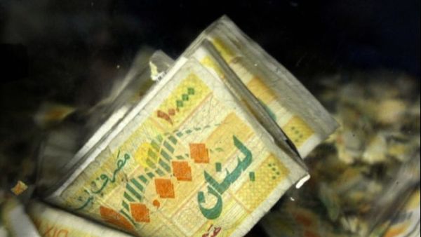 Sixty percent of bank deposits in Lebanon come from Lebanese workers in the Gulf, but the steep decline in travel and tourism to the country has left the Lebanese economy in a dire situation (Ramzi Haidar/AFP)
