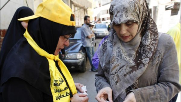 حزب الله يتهم واشنطن بعرقلة الحكومة