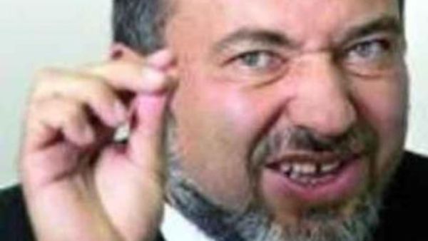 اسرائيل: تخطي القانون الدولي باستمرار