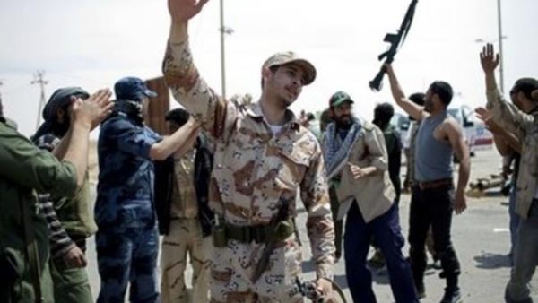 الناتو لا يعلم مكان القذافي